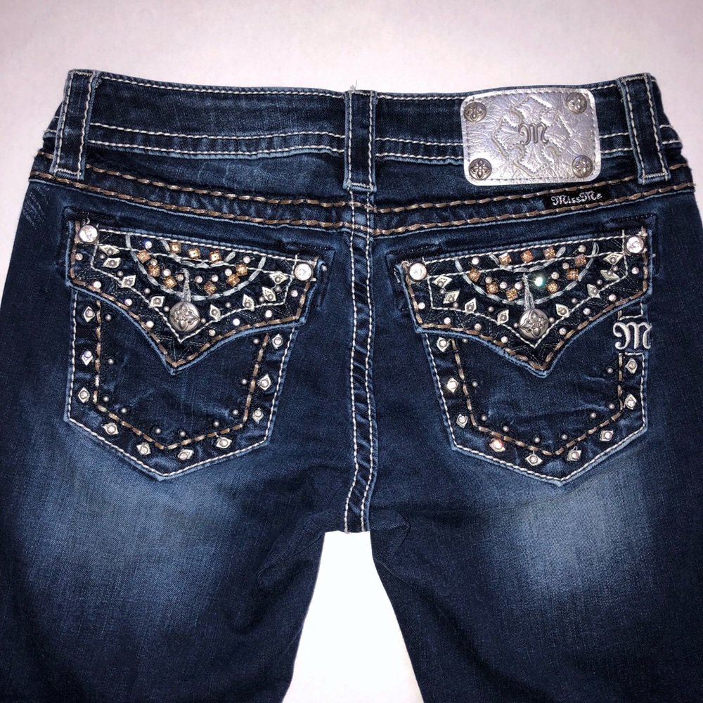 Miss Me Bling Signature Cuffed Capri Women’s 27